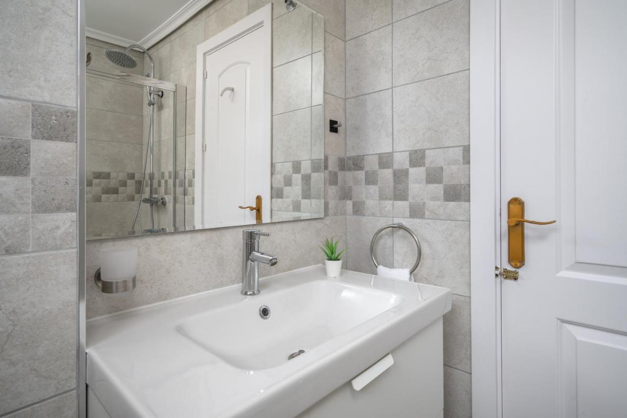Stunning 3Br Flat Near Beach And Puerto Marina By Costarentals - Ref 150 Benalmádena Εξωτερικό φωτογραφία